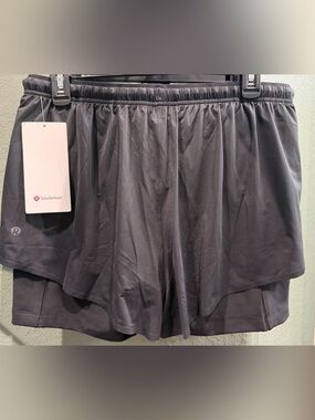 Lululemon 2 in 1 running shorts black